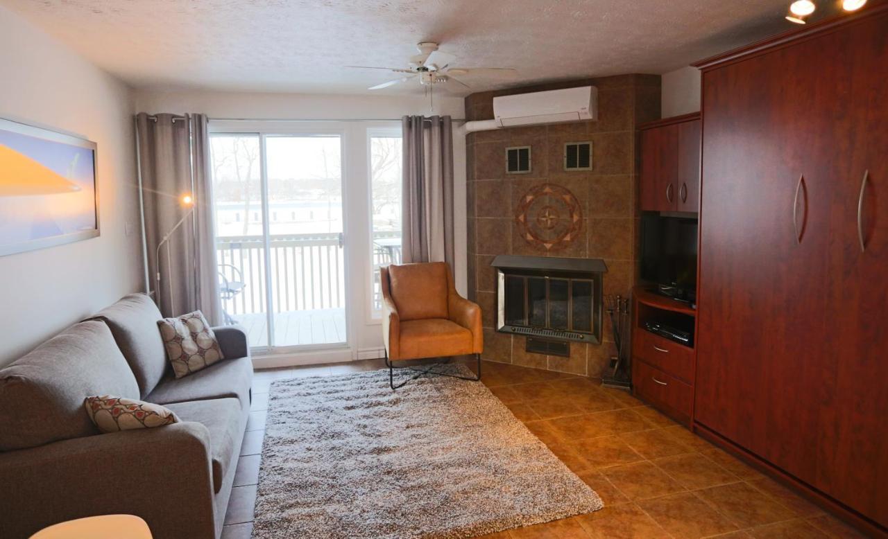 Magog Waterfront Condo Extérieur photo
