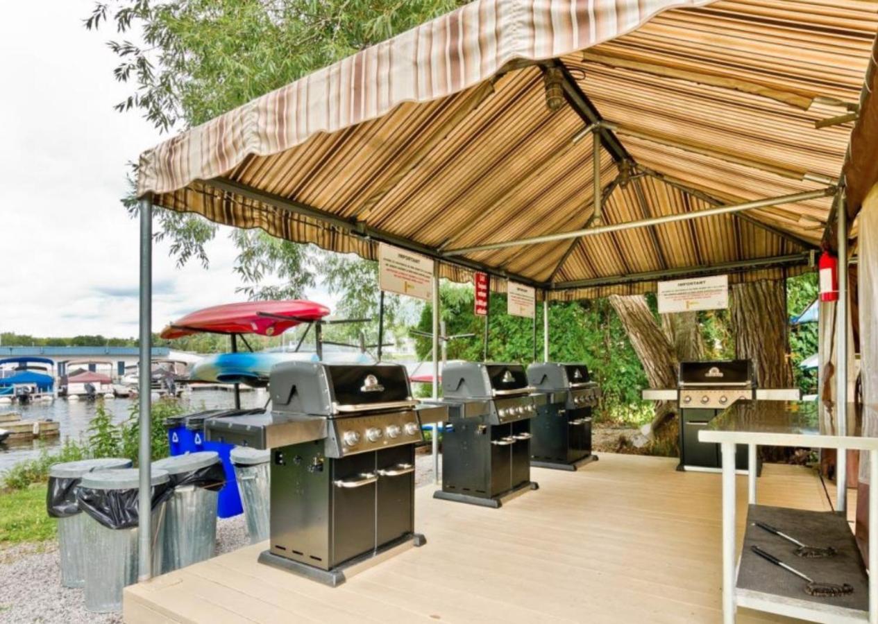 Magog Waterfront Condo Extérieur photo