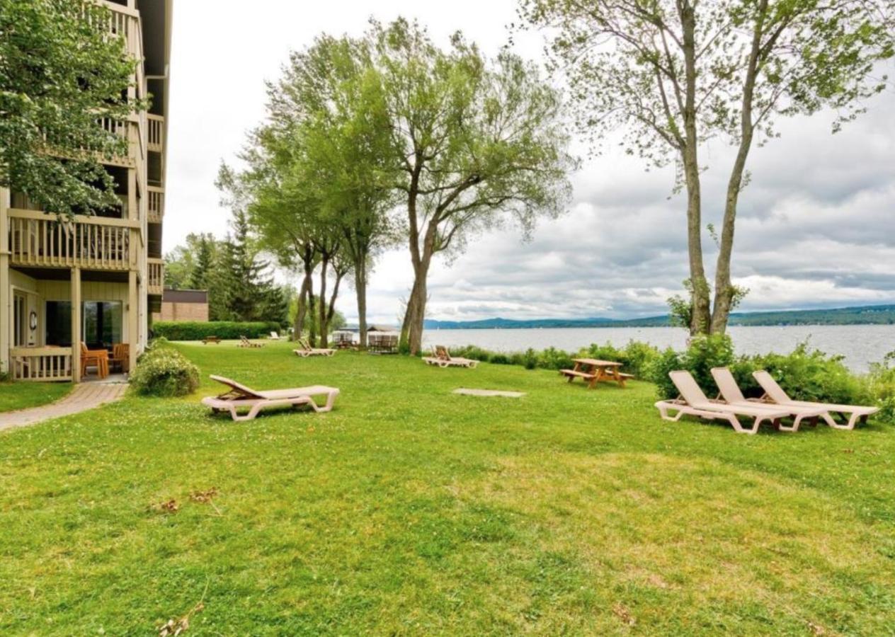 Magog Waterfront Condo Extérieur photo
